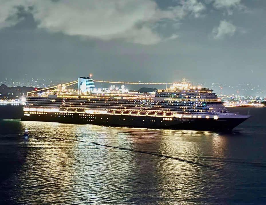 Cruise Ship